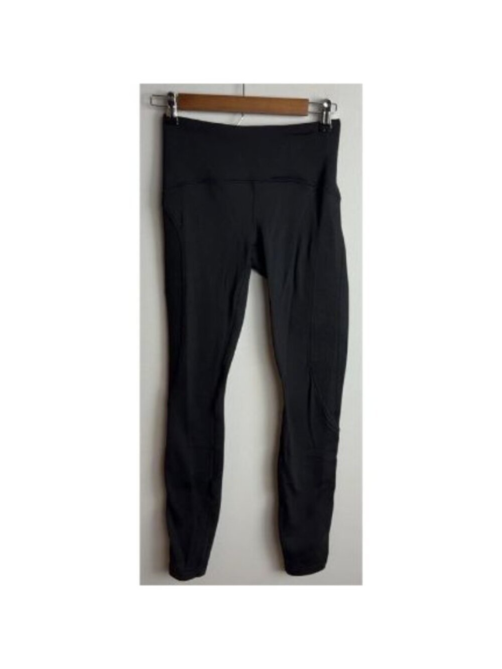 Lululemon Black Leggings Size 4 Running Yoga Zipper Pocket Fleece Lined Women’s